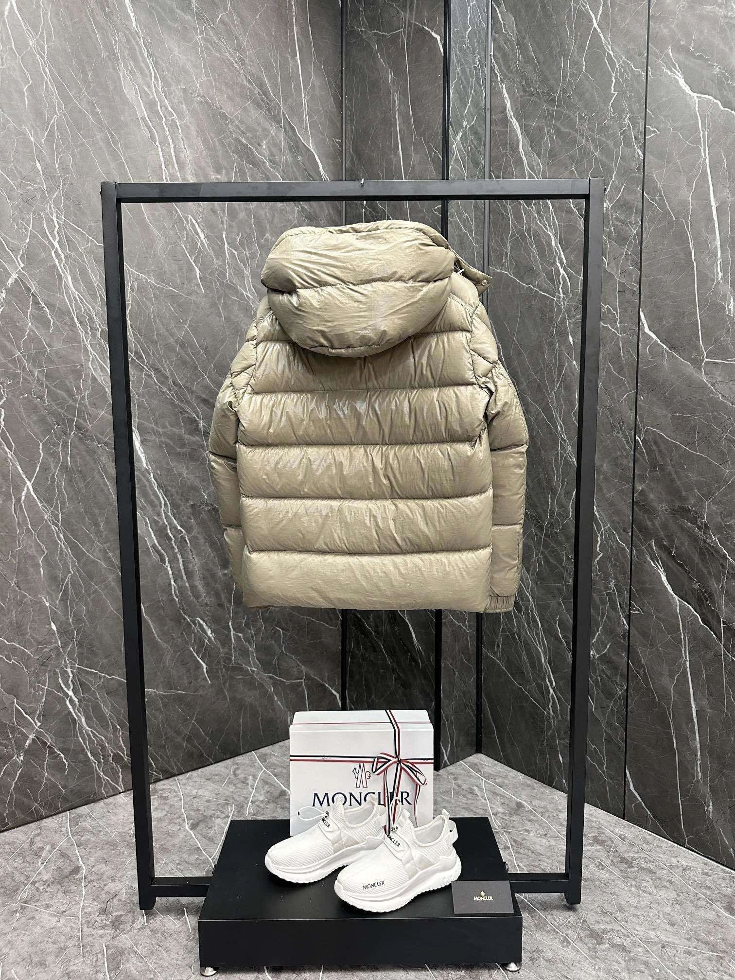 wg.luxury- 7o9385r Maya 70 down jacket.down feather oversized 3Colour item:D-F431J1324-3